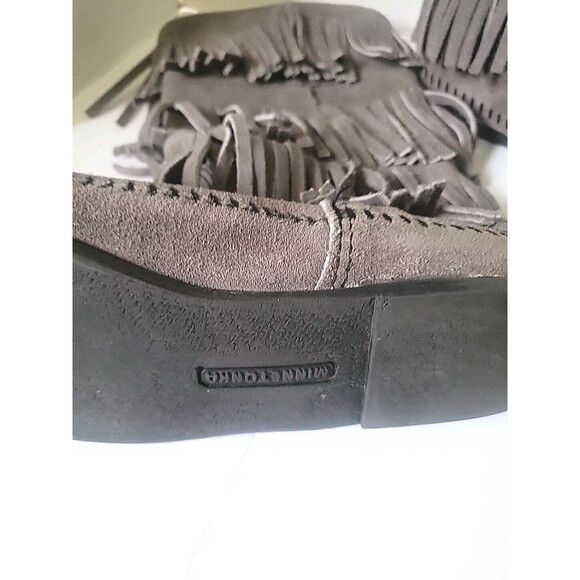 Minnetonka Gray Suede Leather Moccasins Fringe Boots Pull On 1631T Womens Size 8 - Picture 6 of 6